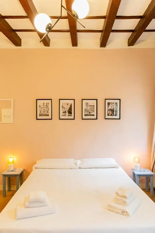 Cute And Charming Suite Florence